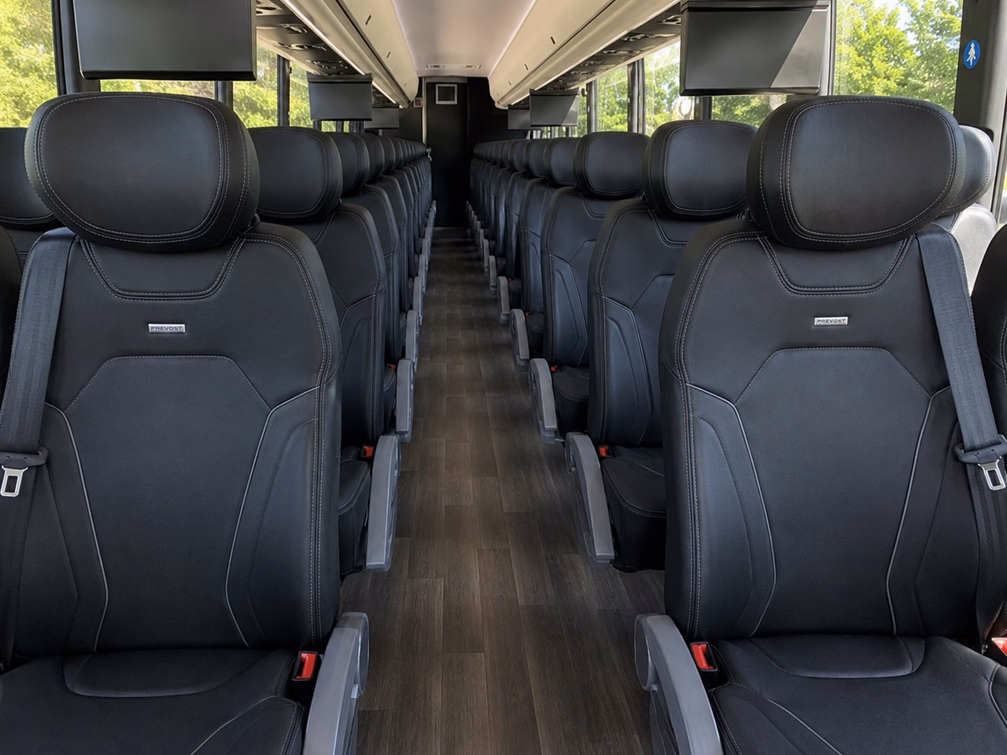 how where and when you re traveling affects bend charter bus rental rates