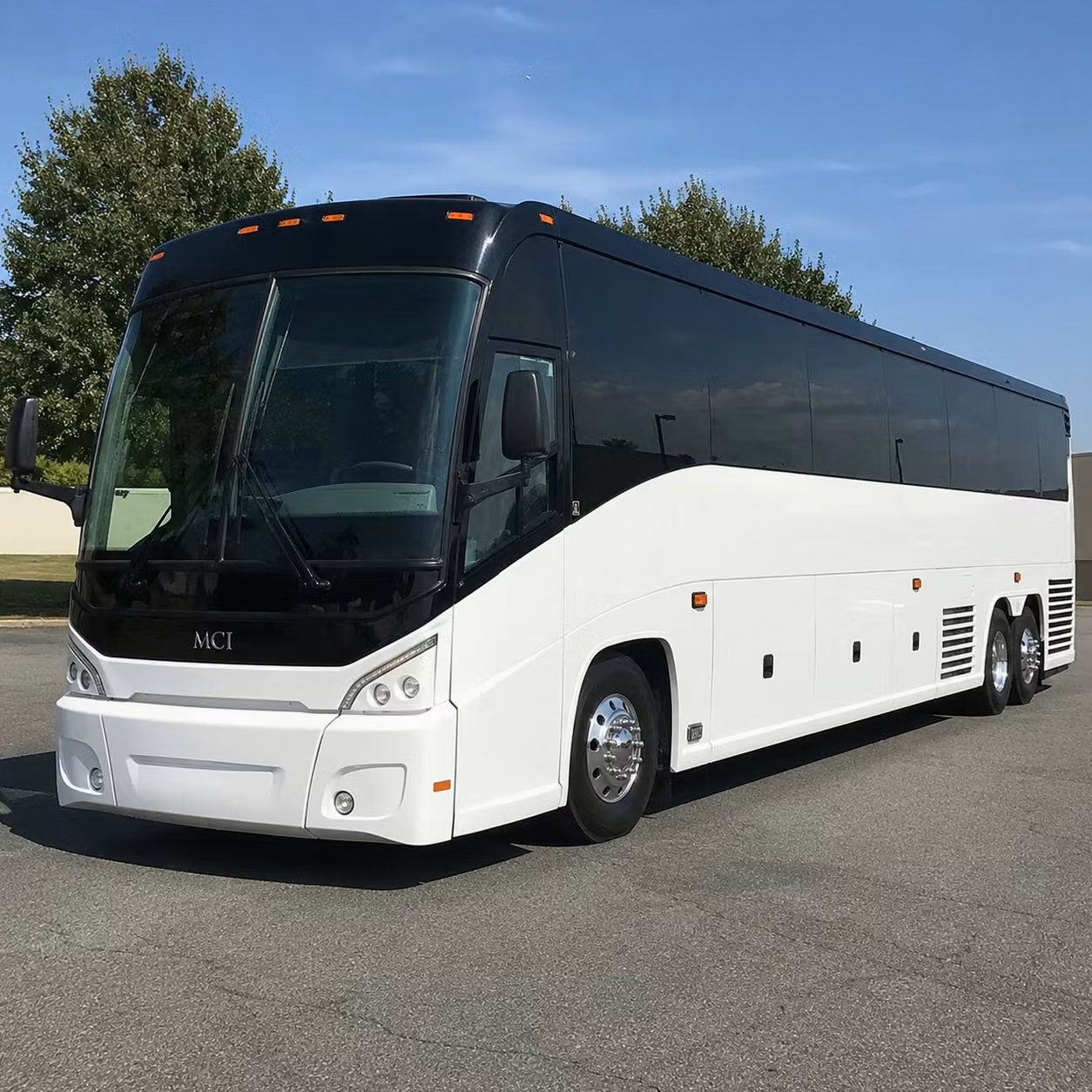 multi day bus rentals for bend groups heading to mt bachelor crater lake and central oregon destinations
